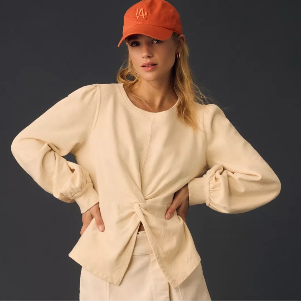 {Pilcro} Twist Front Sweatshirt Blouse in Cream size Small